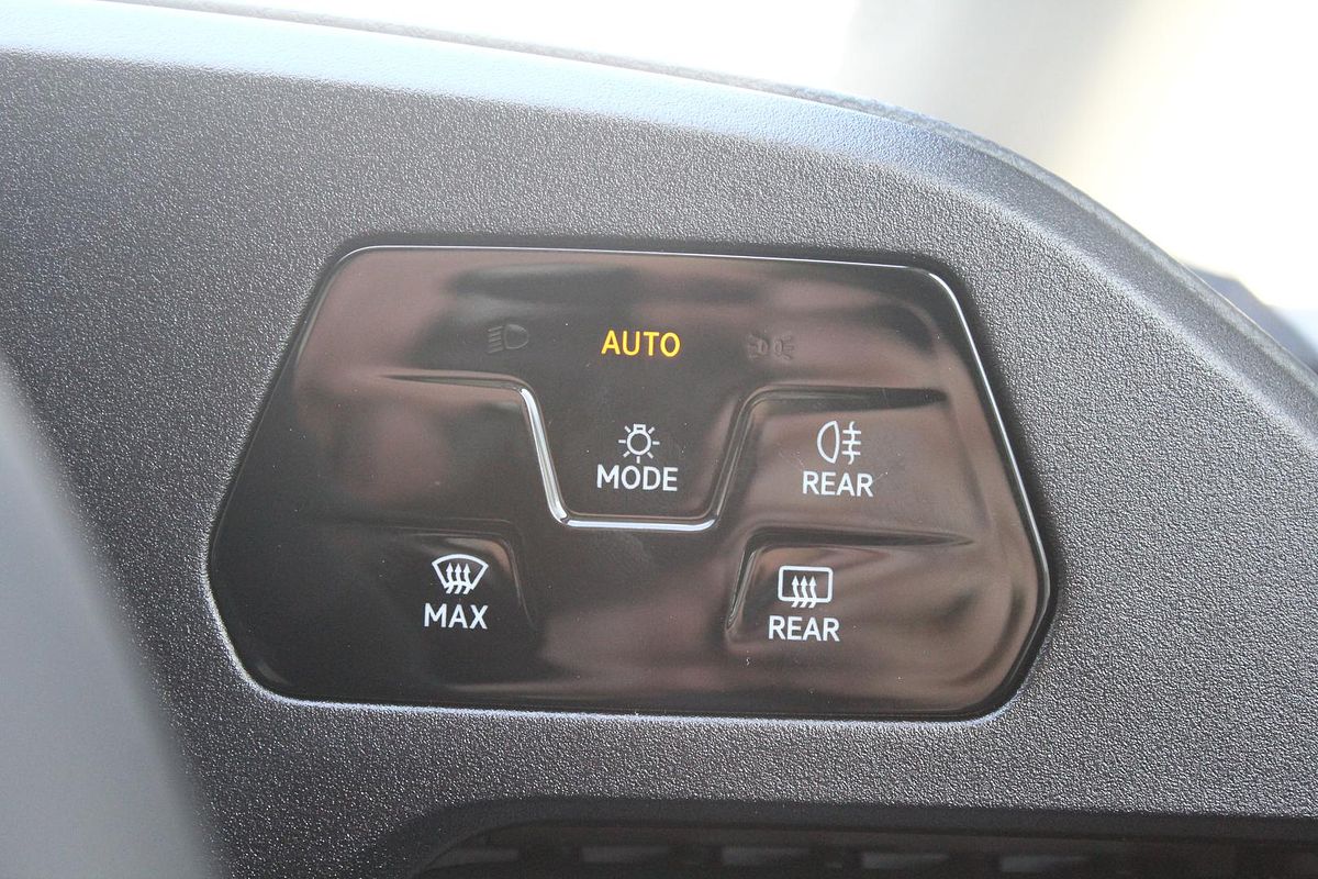 2024 Volkswagen Caddy TSI220 5 SWB