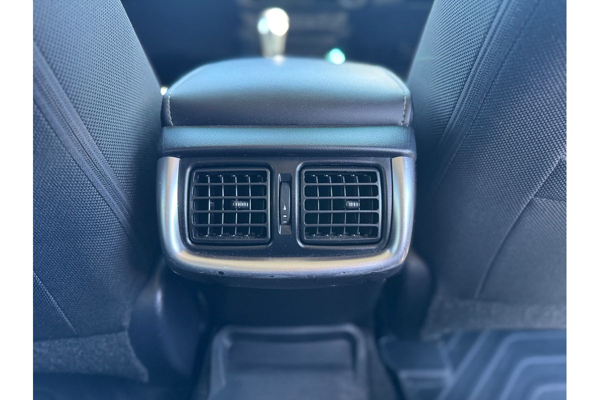 2022 Toyota Hilux SR5 GUN126R 4X4