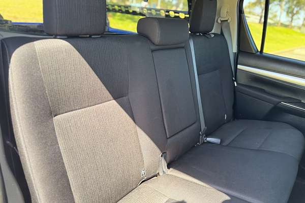2022 Toyota Hilux SR5 GUN126R 4X4