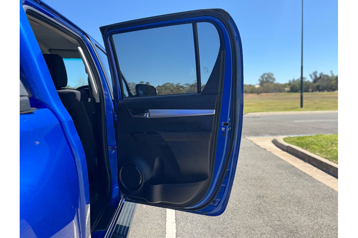 2022 Toyota Hilux SR5 GUN126R 4X4