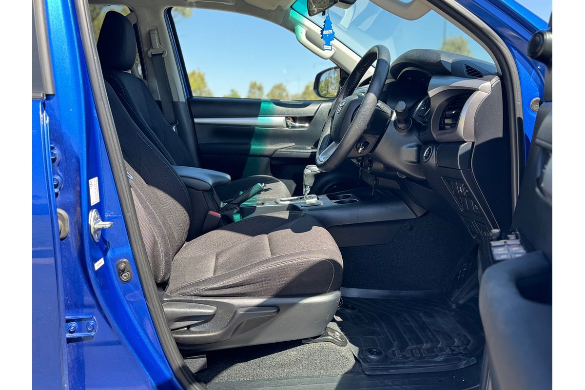 2022 Toyota Hilux SR5 GUN126R 4X4