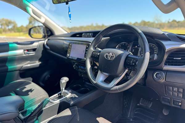 2022 Toyota Hilux SR5 GUN126R 4X4