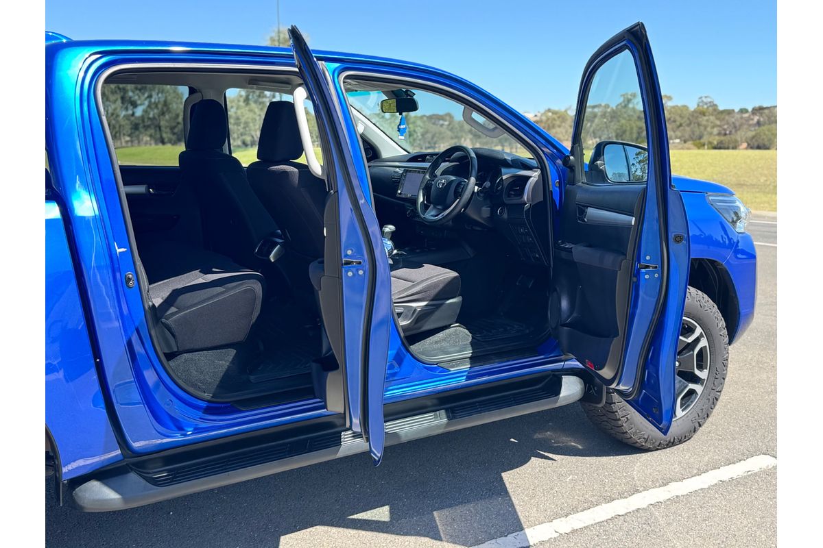 2022 Toyota Hilux SR5 GUN126R 4X4