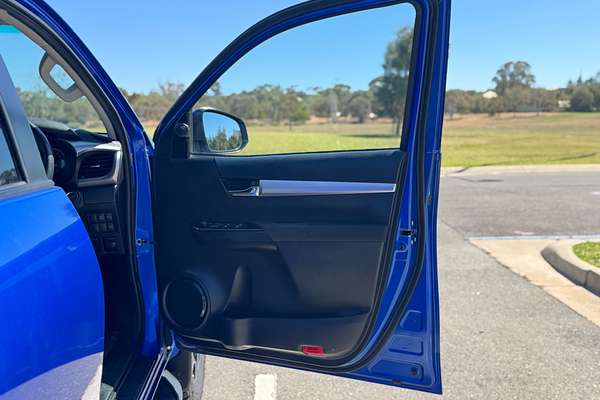 2022 Toyota Hilux SR5 GUN126R 4X4
