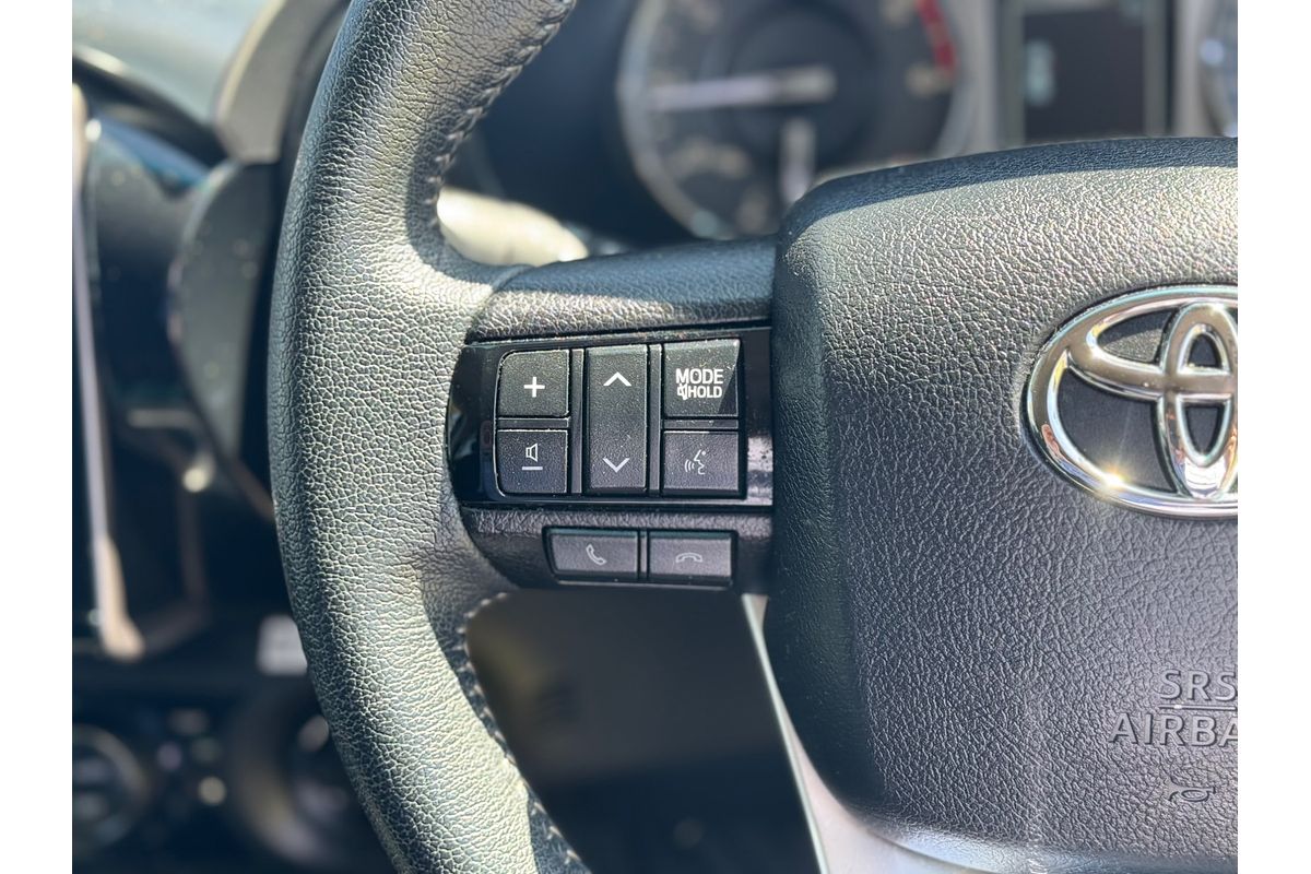 2022 Toyota Hilux SR5 GUN126R 4X4
