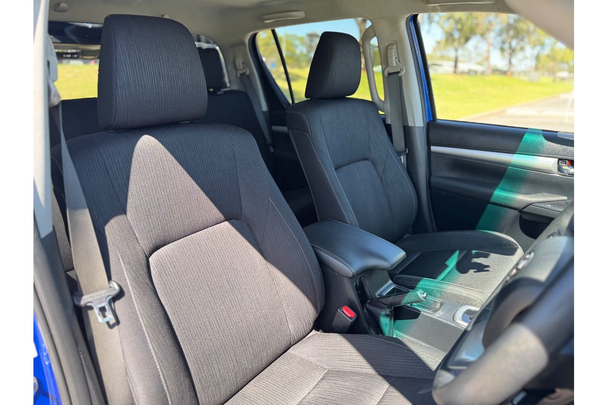2022 Toyota Hilux SR5 GUN126R 4X4