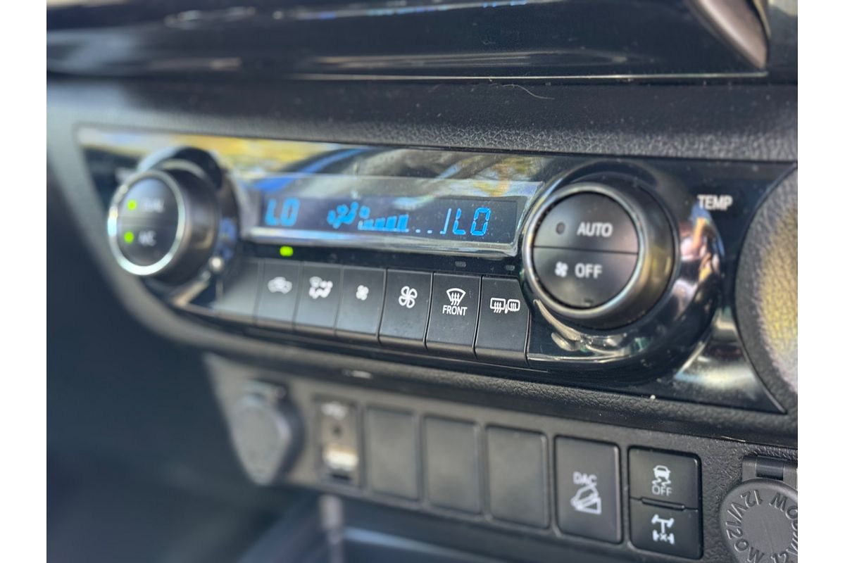 2022 Toyota Hilux SR5 GUN126R 4X4