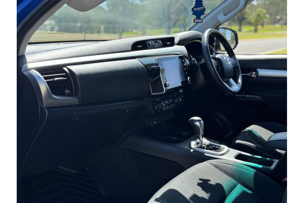2022 Toyota Hilux SR5 GUN126R 4X4