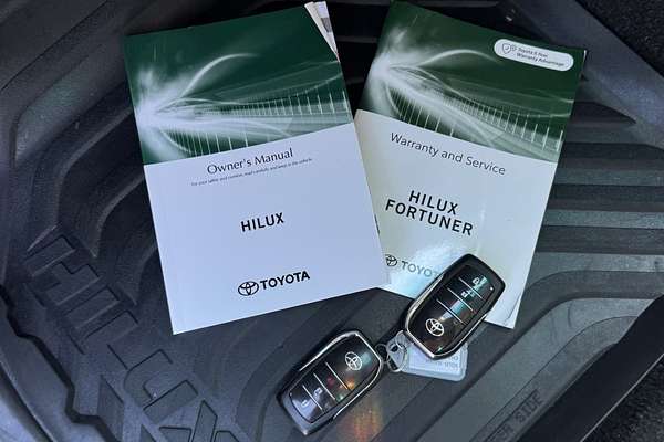 2022 Toyota Hilux SR5 GUN126R 4X4