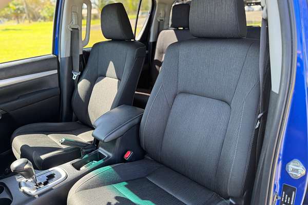 2022 Toyota Hilux SR5 GUN126R 4X4