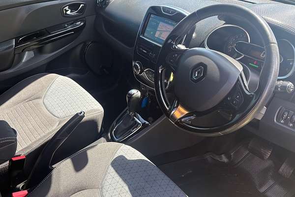 2015 Renault Clio Dynamique X98