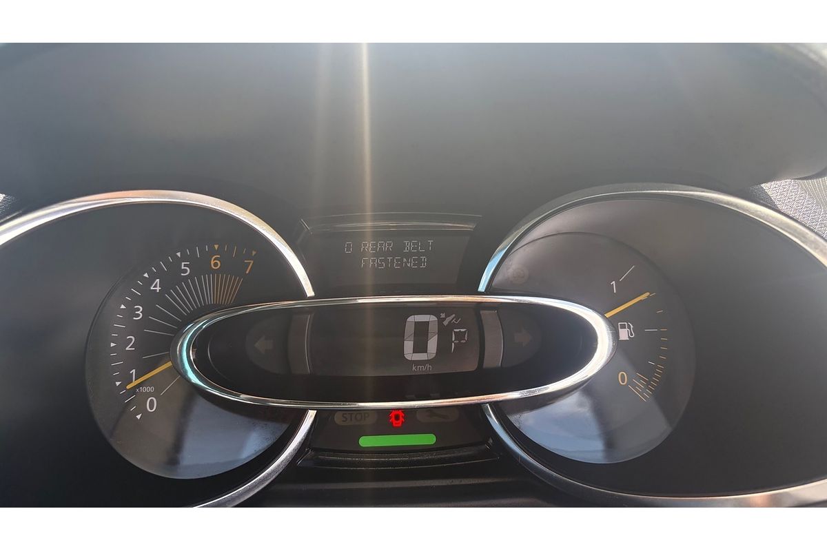 2015 Renault Clio Dynamique X98