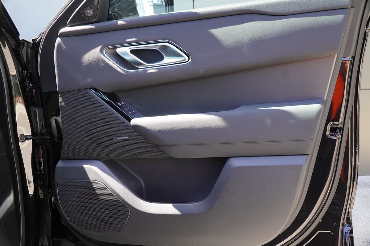 2024 Land Rover Range Rover Velar P250 Dynamic SE L560