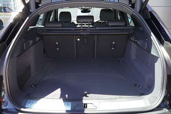 2024 Land Rover Range Rover Velar P250 Dynamic SE L560