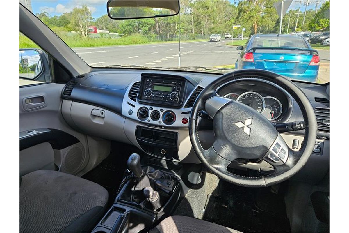 2012 Mitsubishi Triton GL-R MN 4X4