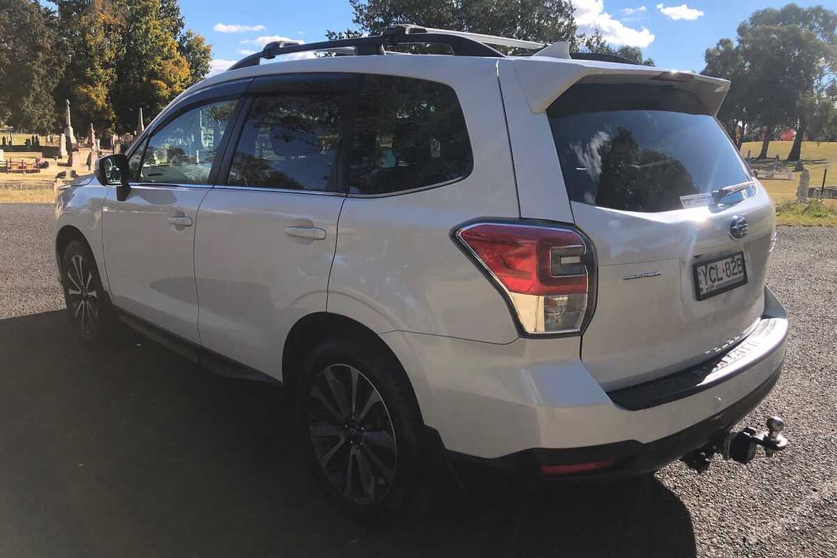 2016 Subaru FORESTER 2.5i-S S4
