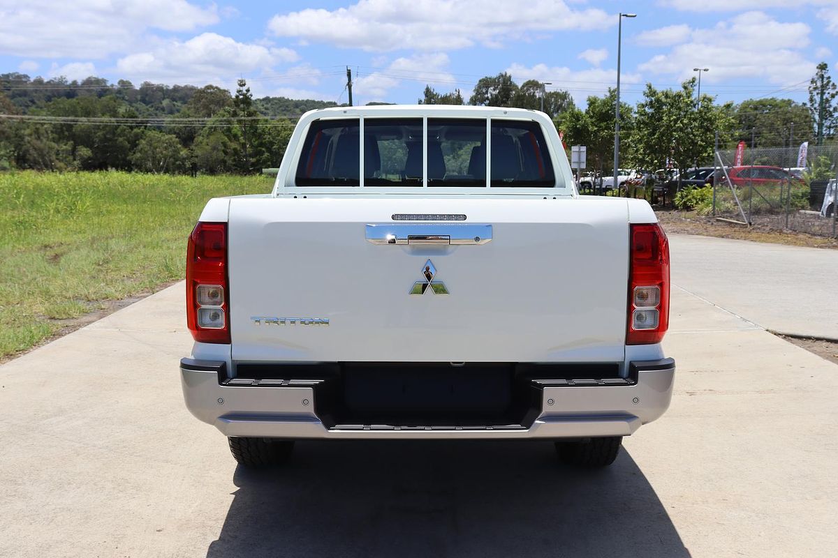 2024 Mitsubishi Triton GLX MV 4X4