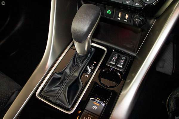 2024 Mitsubishi Eclipse Cross Black Edition YB