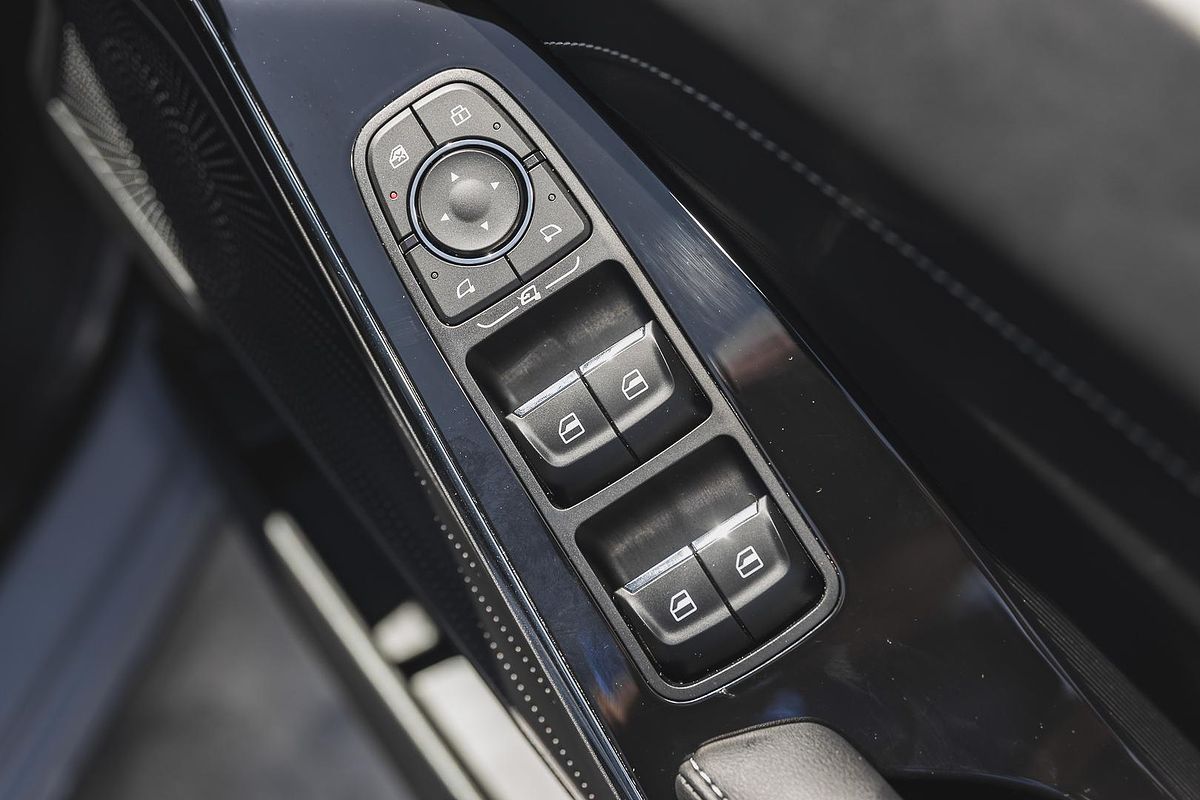 2023 GWM Haval H6 Lux Hybrid B01
