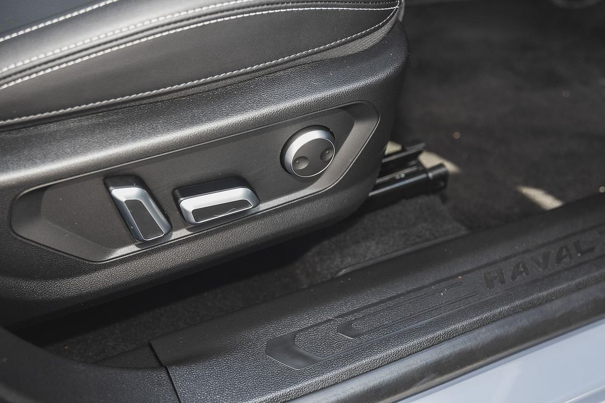 2023 GWM Haval H6 Lux Hybrid B01
