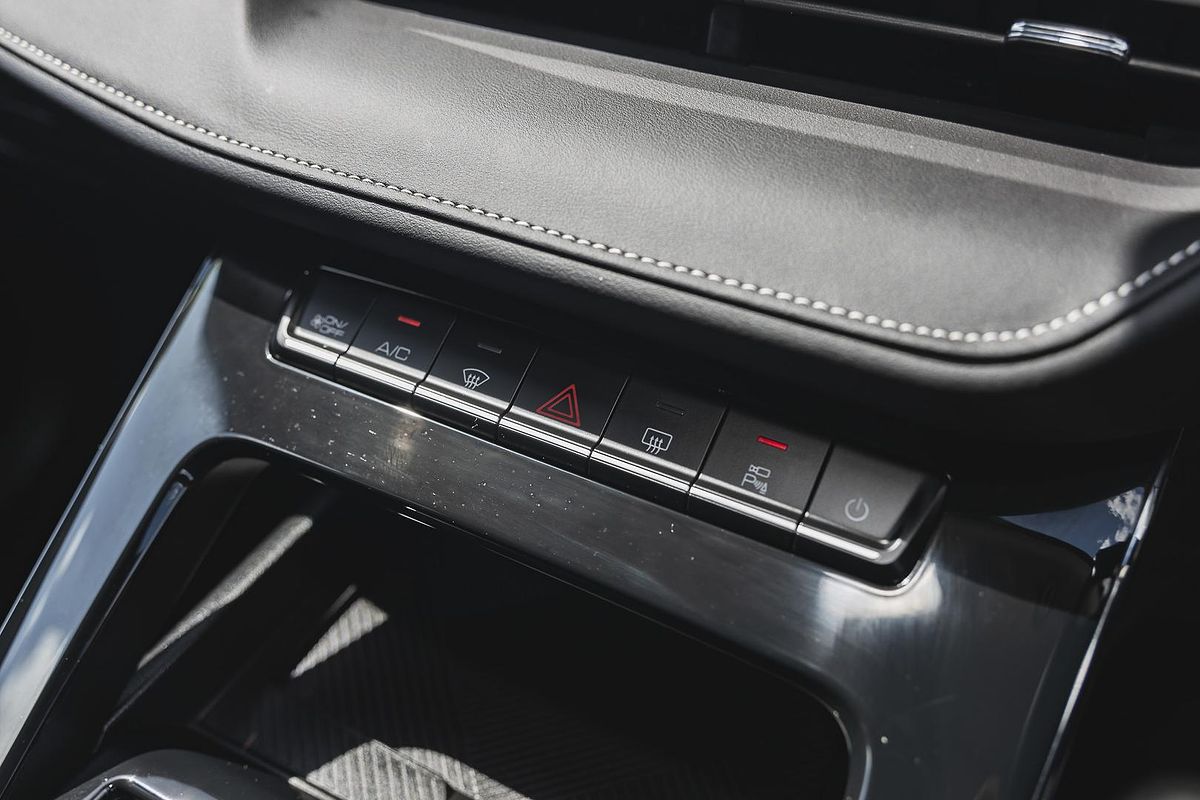 2023 GWM Haval H6 Lux Hybrid B01