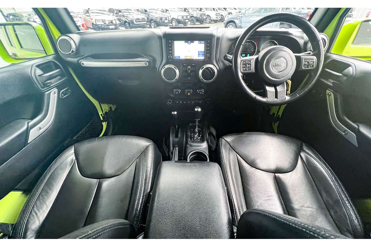 2017 Jeep Wrangler Unlimited Overland JK