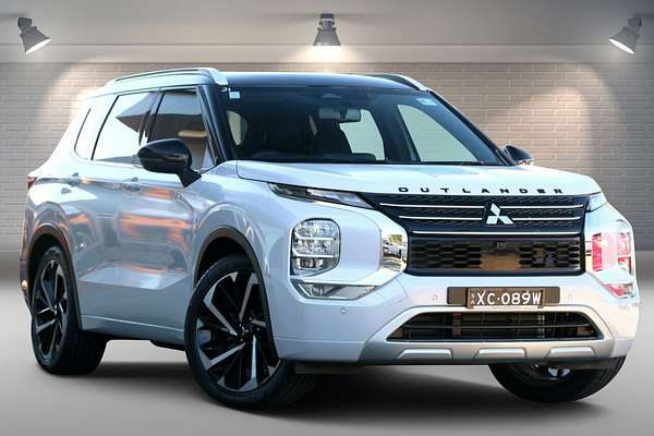 2022 Mitsubishi Outlander Exceed Tourer ZM