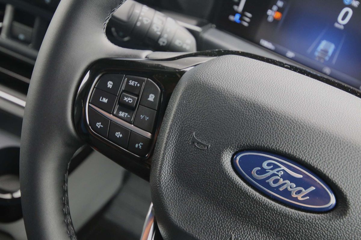 2024 Ford Tourneo Active AV SWB