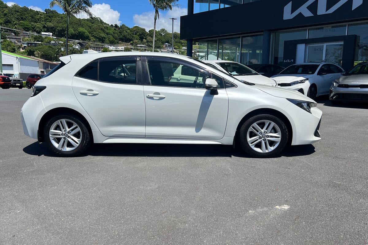 2018 Toyota Corolla Ascent Sport MZEA12R