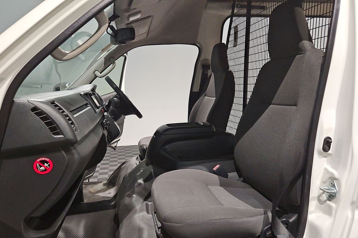 2018 Toyota Hiace KDH221R