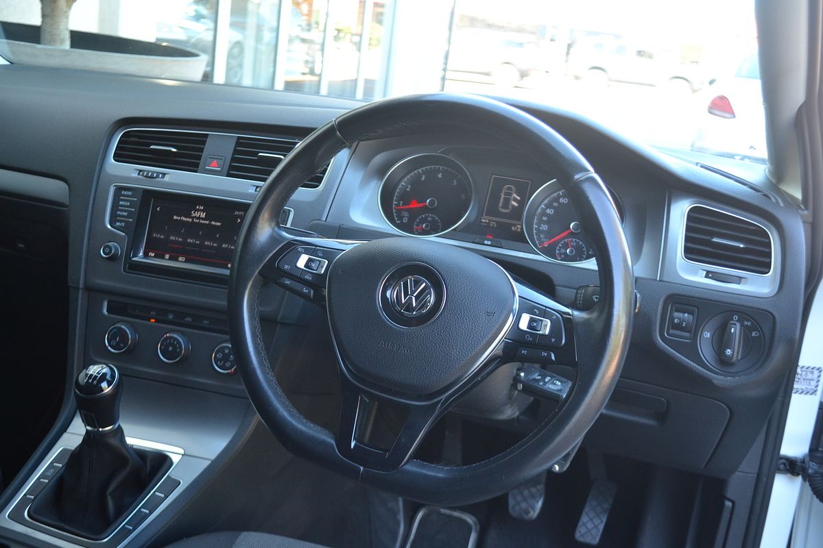 2015 Volkswagen Golf 90TSI 7
