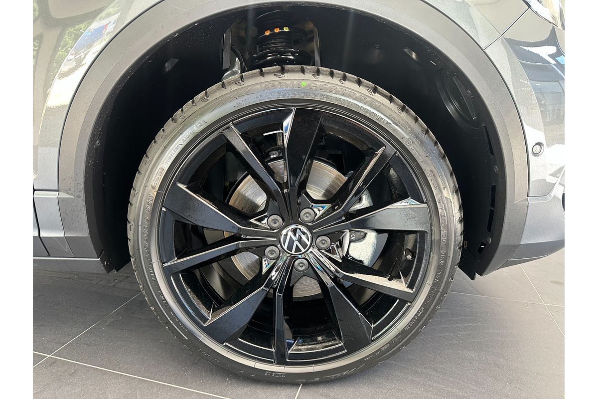 2024 Volkswagen T-Roc 140TSI R-Line D11
