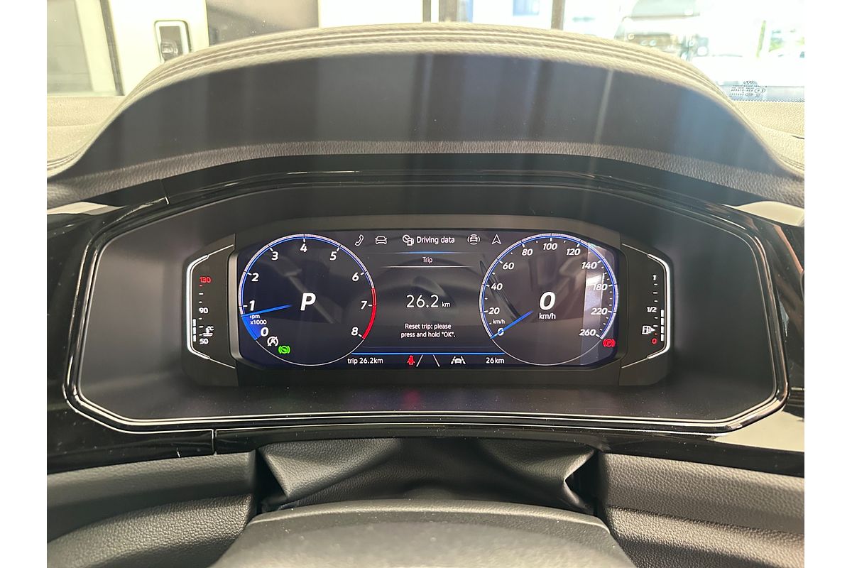 2024 Volkswagen T-Roc 140TSI R-Line D11
