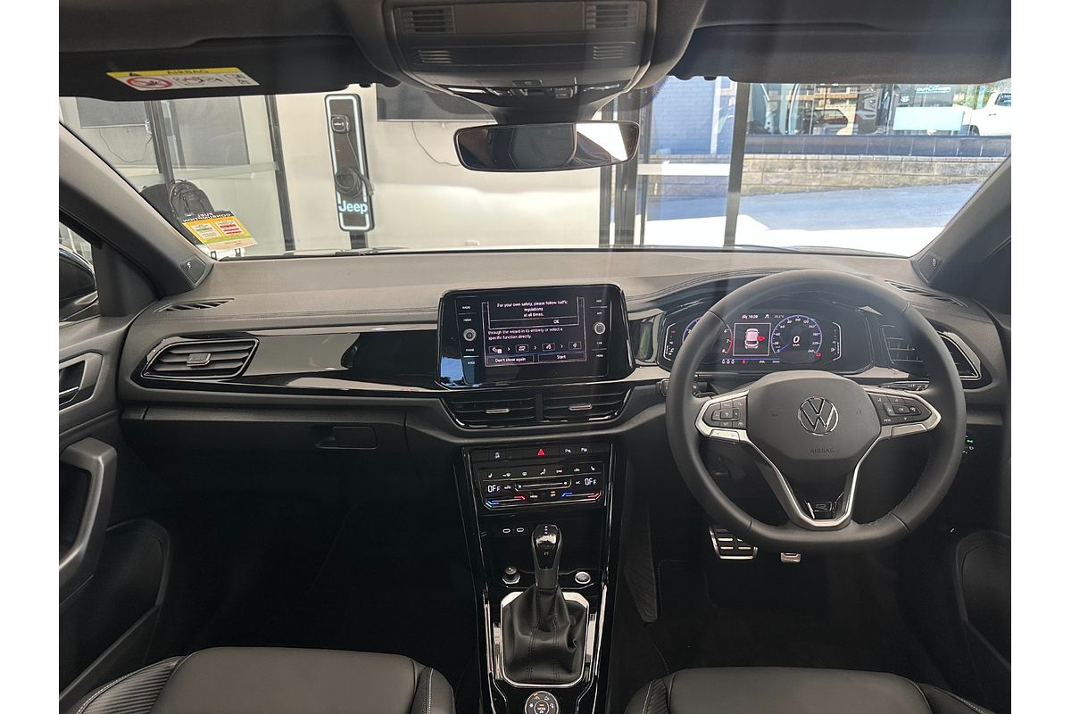 2024 Volkswagen T-Roc 140TSI R-Line D11
