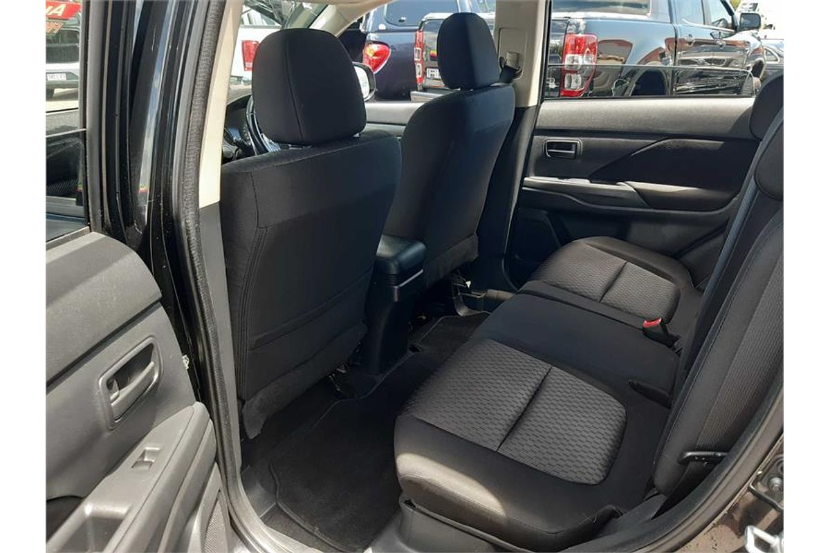 2012 Mitsubishi OUTLANDER LS (4x2) ZJ