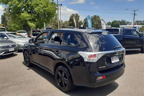 2012 Mitsubishi OUTLANDER LS (4x2) ZJ
