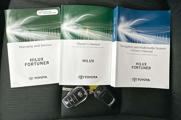 2023 Toyota Hilux SR5 GUN126R 4X4