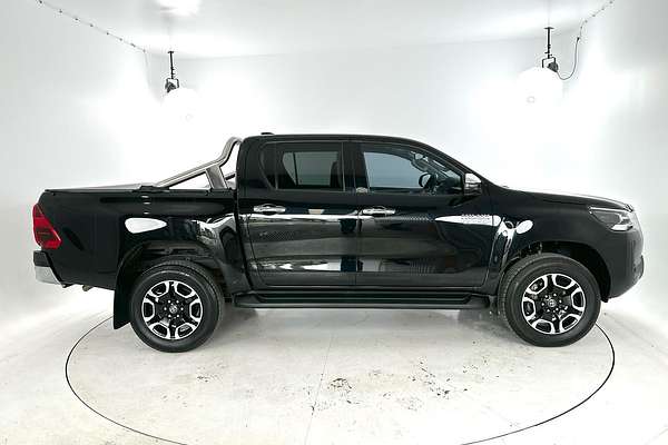 2023 Toyota Hilux SR5 GUN126R 4X4