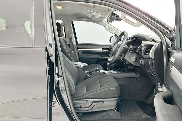 2023 Toyota Hilux SR5 GUN126R 4X4