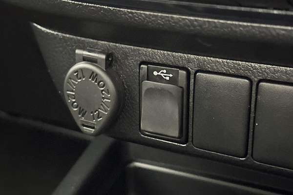 2023 Toyota Hilux SR5 GUN126R 4X4