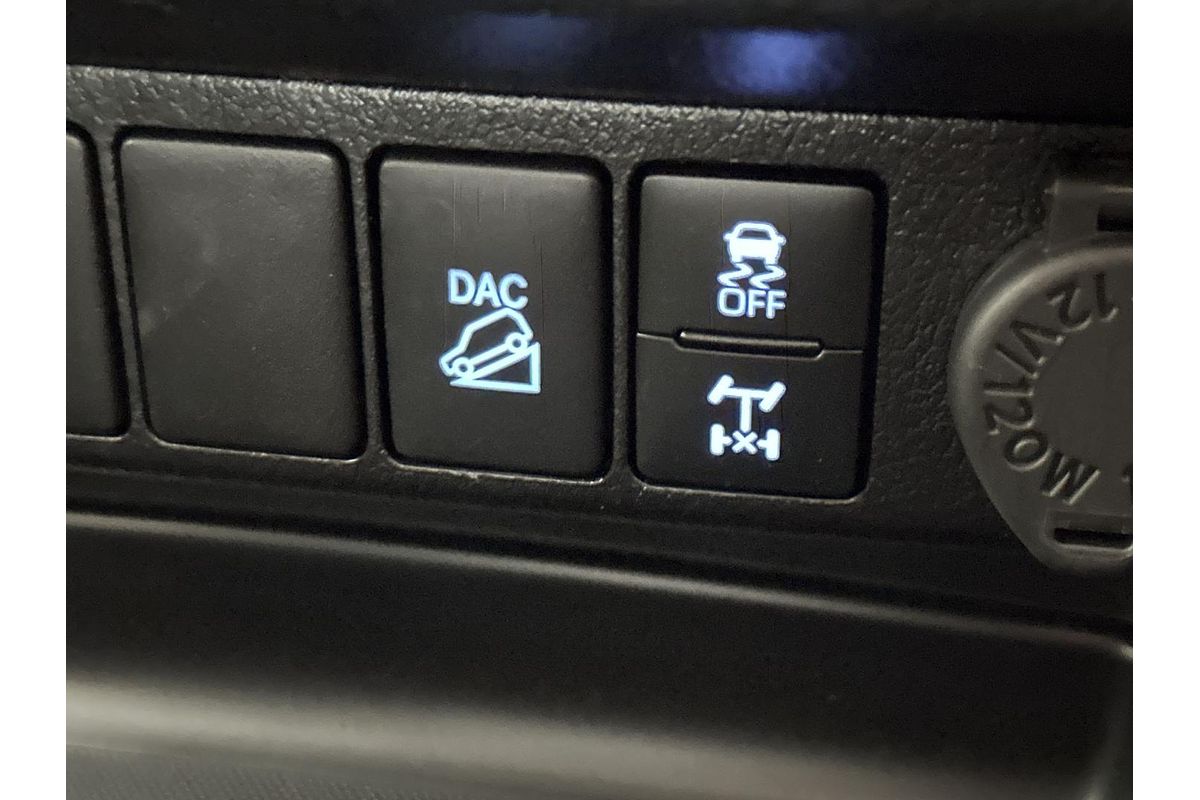 2023 Toyota Hilux SR5 GUN126R 4X4