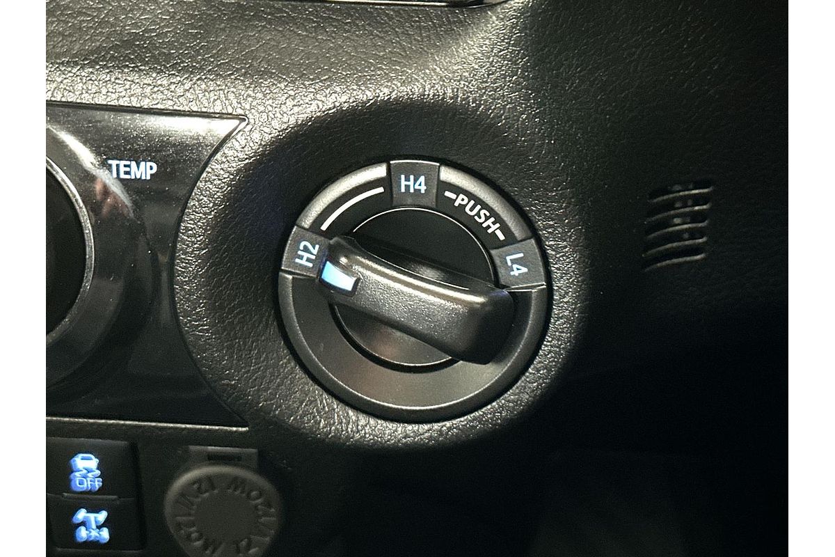 2023 Toyota Hilux SR5 GUN126R 4X4