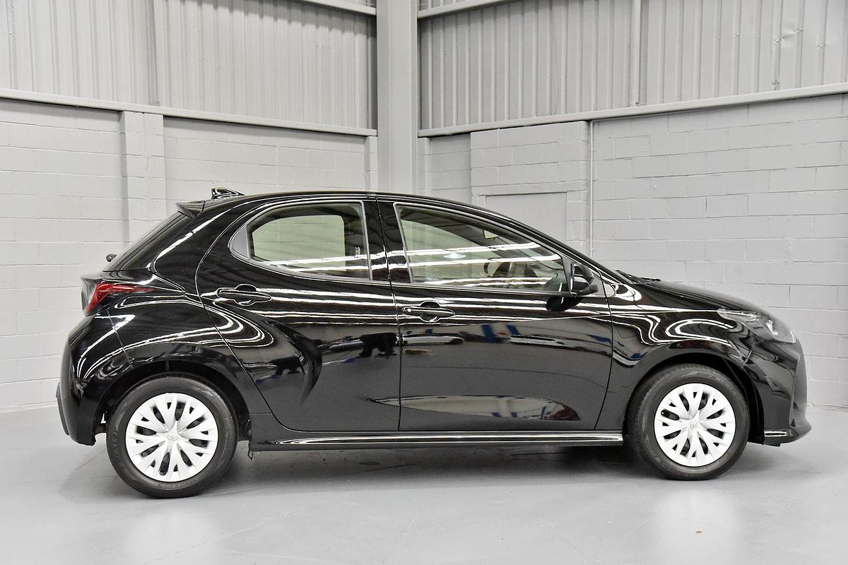 2022 Toyota Yaris Ascent Sport MXPA10R