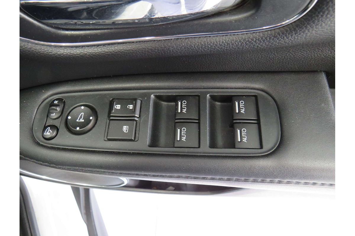 2015 Honda HR-V VTi-L
