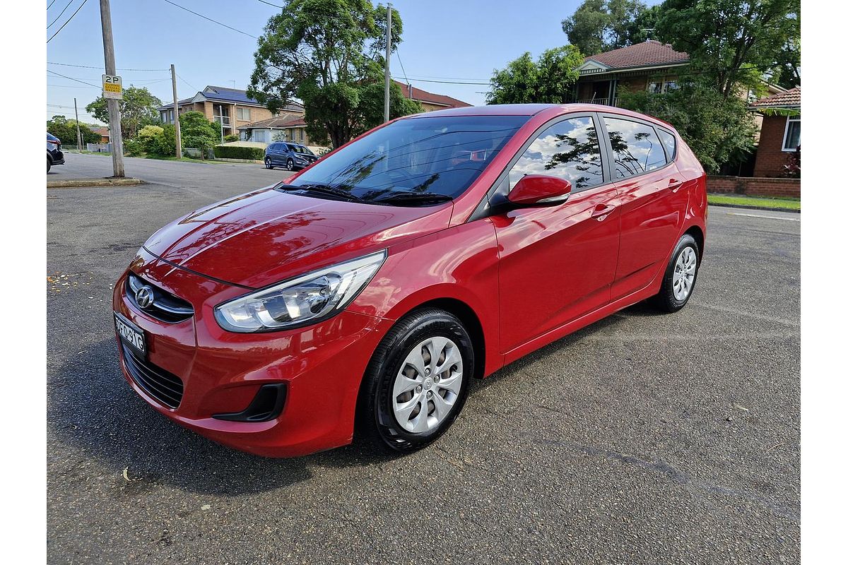 2015 Hyundai Accent Active RB3