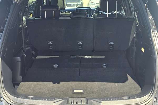 2023 Ford Everest Platinum