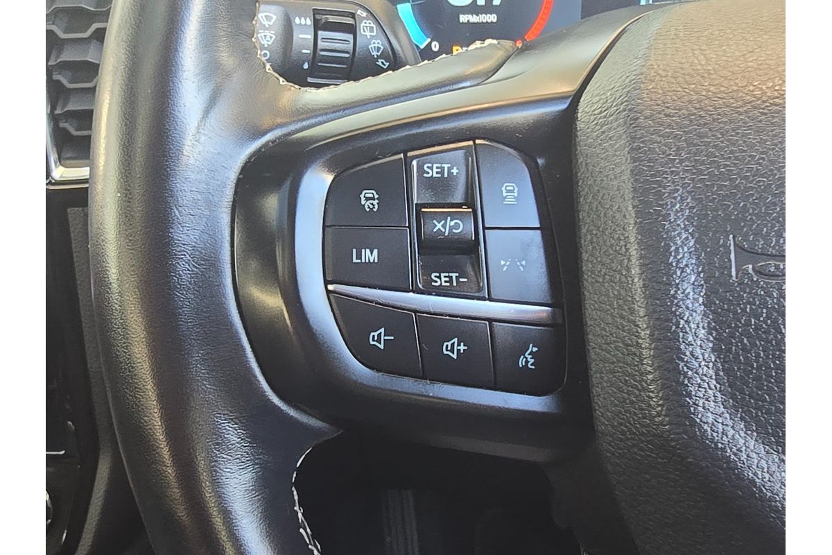 2023 Ford Everest Platinum