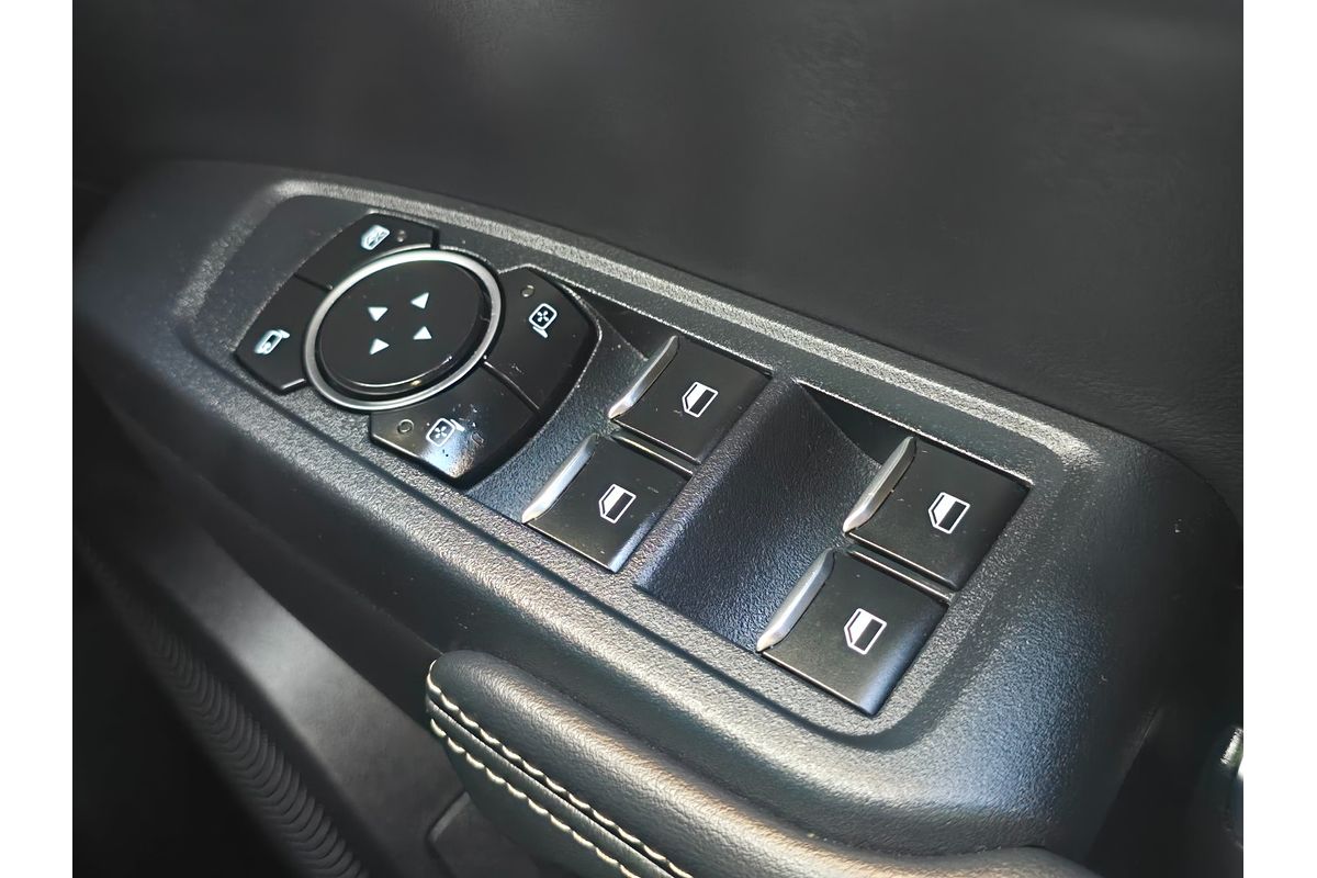 2023 Ford Everest Platinum