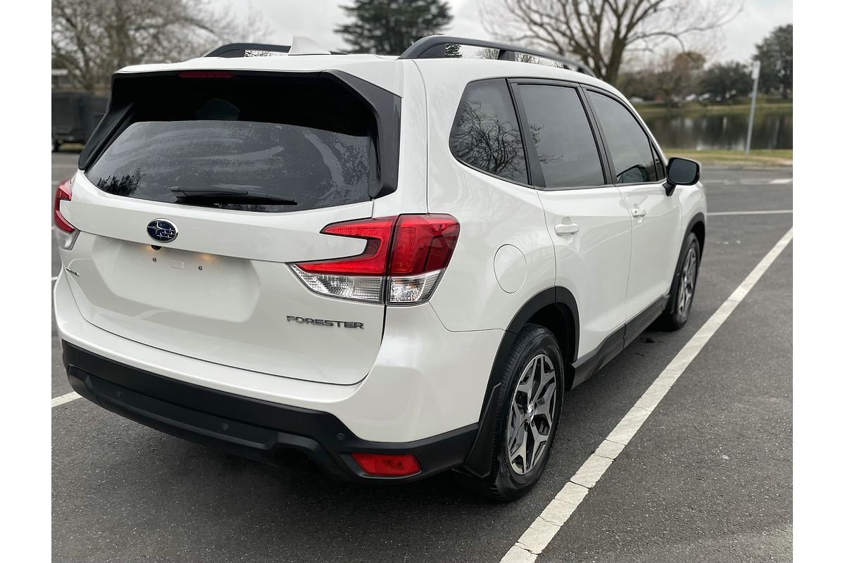 2021 Subaru Forester 2.5i Premium S5