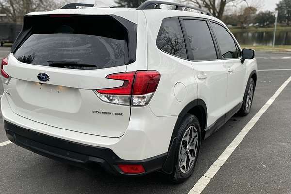 2021 Subaru Forester 2.5i Premium S5